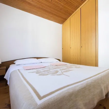 Hébergement de vacances Charming In With Private Fenced Garden Turanj