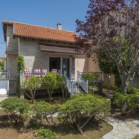 Hébergement de vacances Charming In With Private Fenced Garden